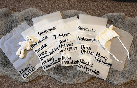 The Hospital Bag Organization Kit with 15 Labels is a trendy and fashionable bag for birthing partners.